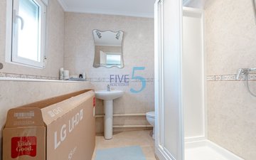 Property slide 39
