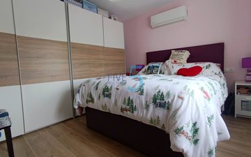 Property slide 22