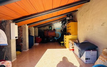 Property slide 22