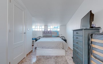 Property slide 21