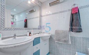 Property slide 14