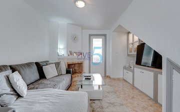 Property slide 6
