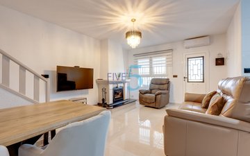 Property slide 10