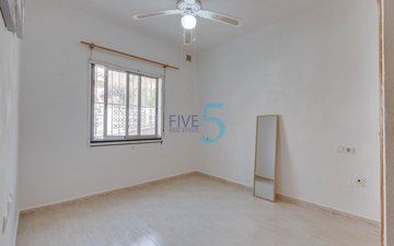 Property slide 14