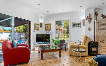 Property slide 24