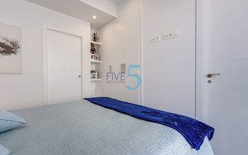 Property slide 22