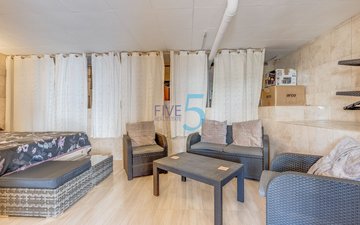 Property slide 18