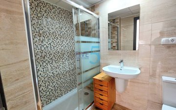 Property slide 10