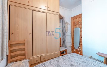 Property slide 10