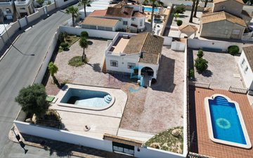 Property slide 32