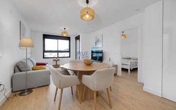 Property slide 10