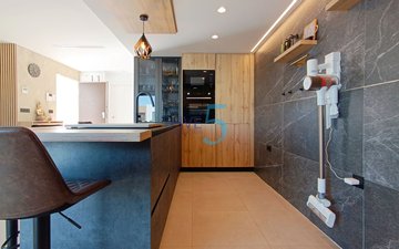 Property slide 20