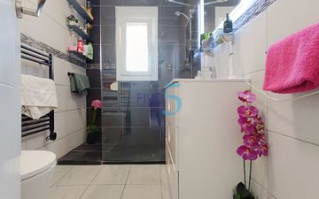 Property slide 36