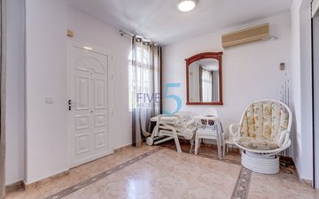 Property slide 20