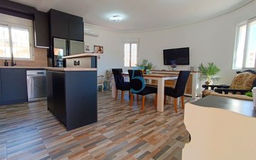 Property slide 16