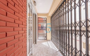 Property slide 16
