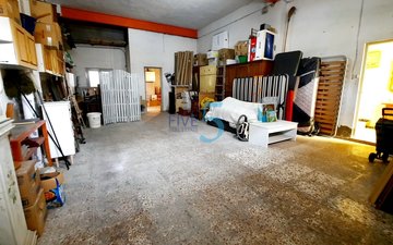 Property slide 22