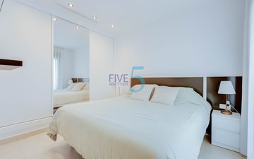 Property slide 10