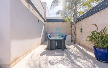 Property slide 31