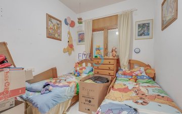 Property slide 10