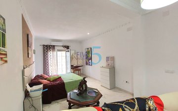 Property slide 20