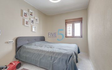 Property slide 10