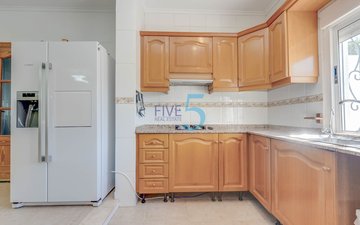 Property slide 14