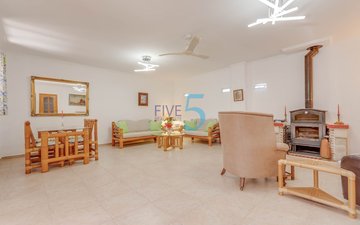 Property slide 17