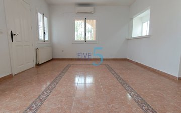 Property slide 4