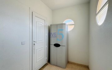 Property slide 16