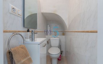 Property slide 26