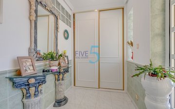 Property slide 25