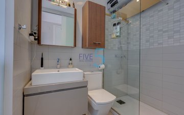Property slide 16