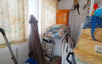 Property slide 17
