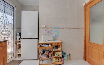 Property slide 8