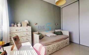 Property slide 25