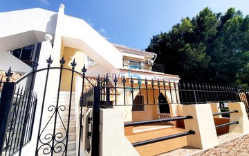 Property slide 17