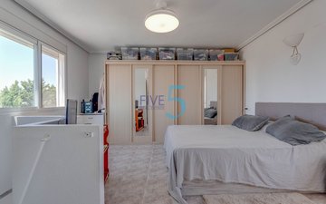 Property slide 18