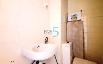 Property slide 17