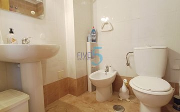 Property slide 16