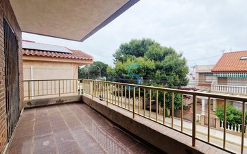 Property slide 17