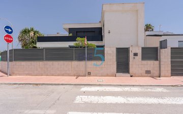 Property slide 30
