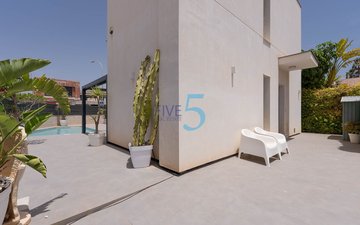 Property slide 28
