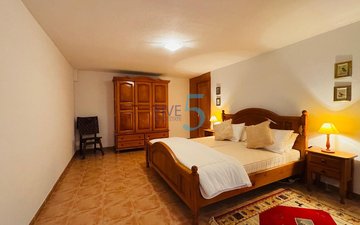Property slide 18