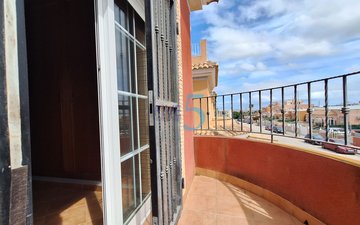 Property slide 32