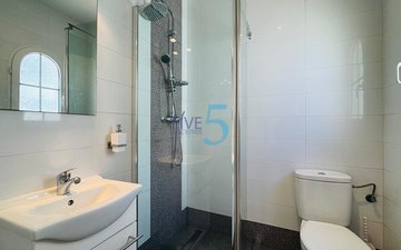 Property slide 17