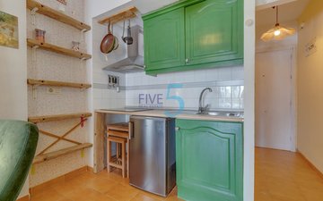 Property slide 6
