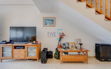 Property slide 4