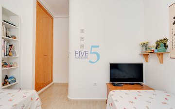 Property slide 16