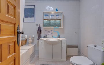 Property slide 18